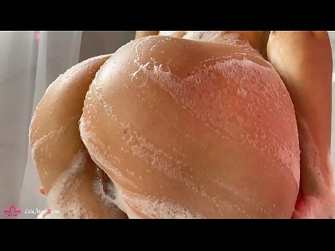 ❤️ Brunete masturbē makstiņu ar vibratoru līdz intensīvam orgasmam dušā ❤❌ Sekss pie lv.xsexshop.ru ❌